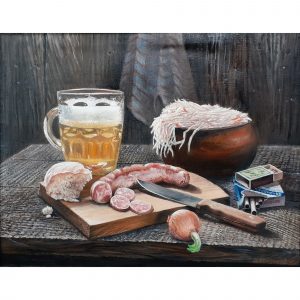 Натюрморт с квашеной капустой, пивом и колбасой