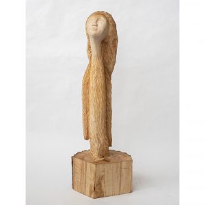 Скульптура «Девочка-птица»