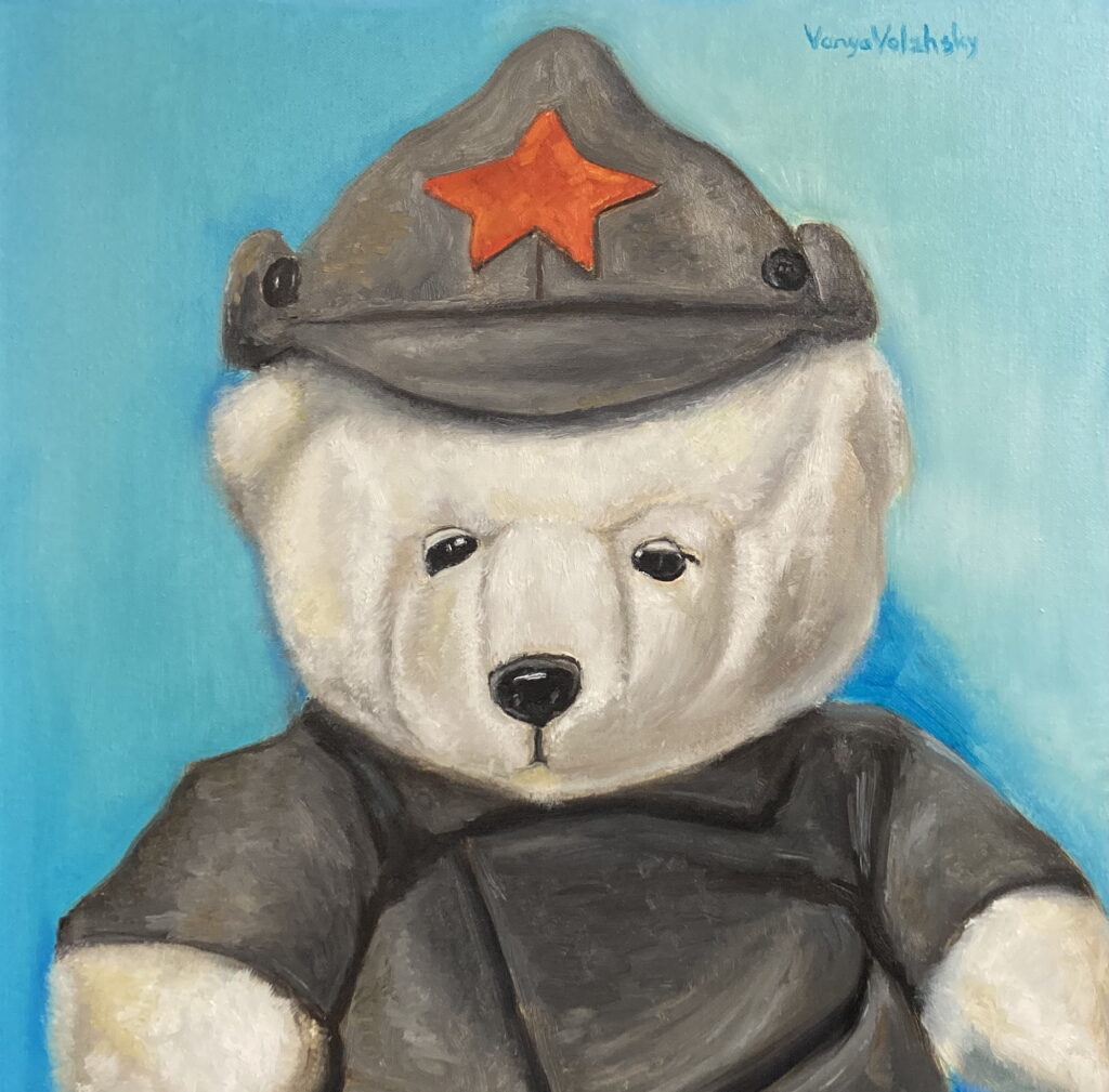 Белый мишка в будёновке